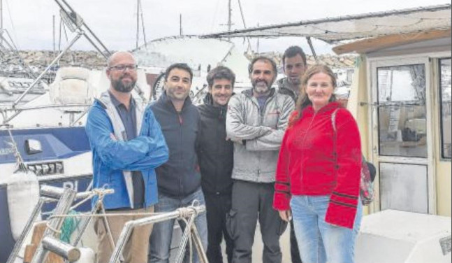 Des scientifiques du CNRS en mission au port de Toga