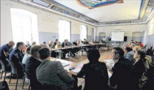 Déchets : une convention-cadre entre com'com, CdC, Etat et Syvadec