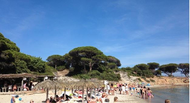 Corse : "Dire qu'il y a trop de touristes, c'est faux !"