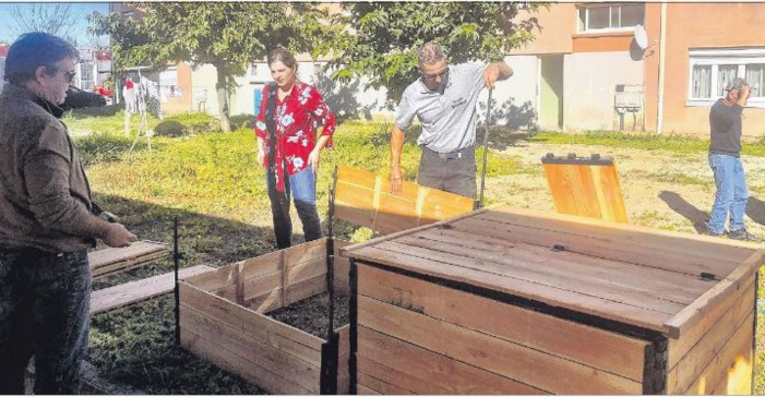 Des composteurs collectifs à coté des jardins partagés
