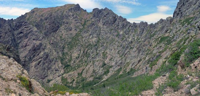 Trois algecos et un chalet héliportés à Ortu di u Piobbu