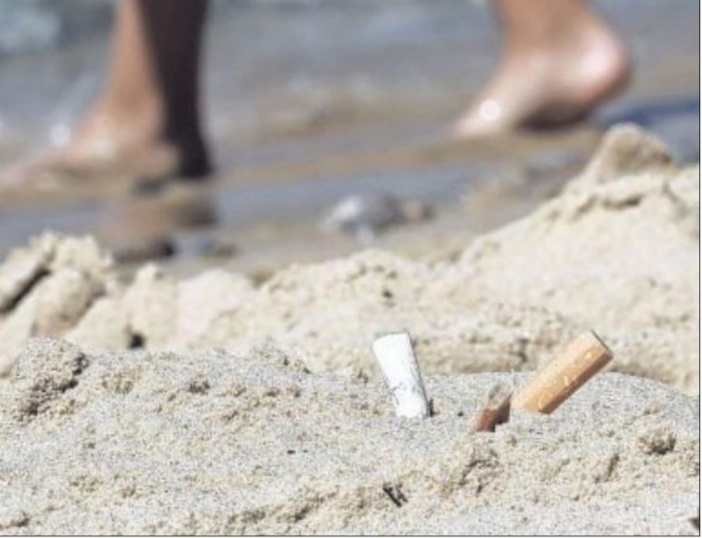 Mégots sur les plages : le cadre légal difficilement respecté