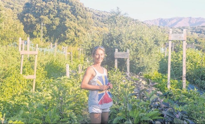 Caroline Zini, son choix de vie entre maraîchage et écologie 