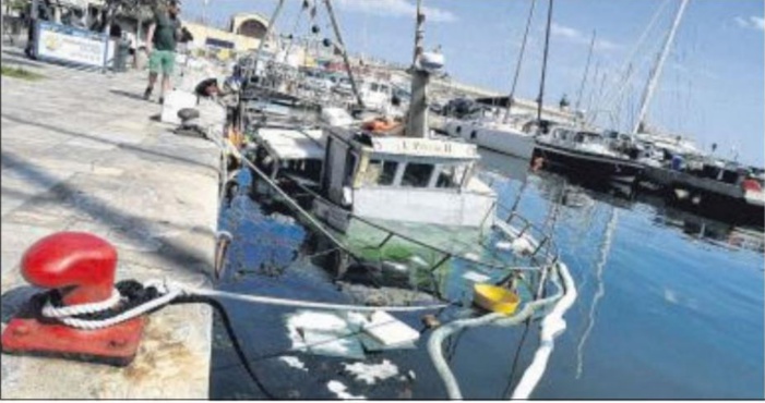 Pollution : un chalutier coule dans le vieux port de Bastia