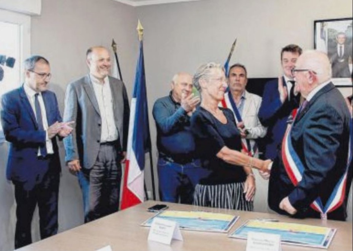 Une charte et des questions laissées sans réponse