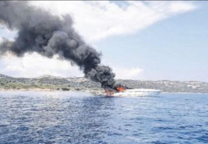 Le chanteur Gims évacué d'un bateau en feu à Bonifacio