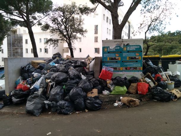 Tocc'à Voi. Les jolies poubelles de mon quartier ... 
