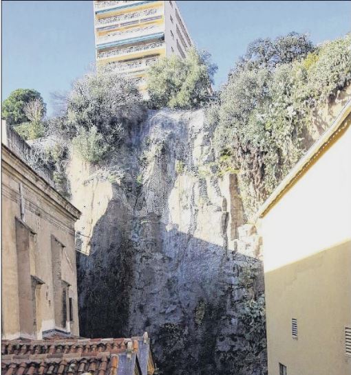 Le projet d'ascenseur urbain suspendu à sa paroi rocheuse