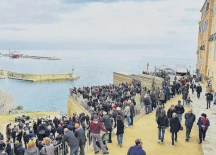 Bella stonda trà Bastiacci pè scopre u Mantinum