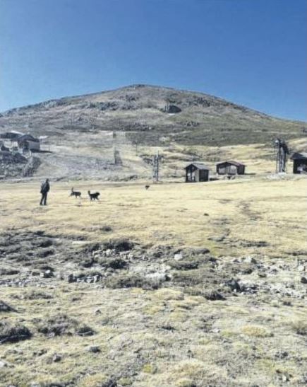 Au Val d'Ese, faute de neige le ski glisse au ralenti