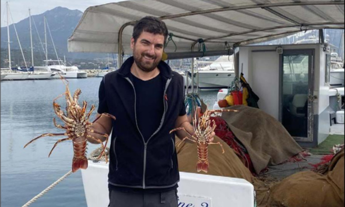 Toujours sur le pont pour fournir du poisson frais