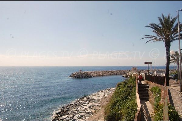 VILLE DI PIETRABUGNO  Baignade interdite à la plage des Minelli