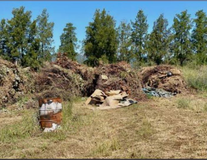  Décharge sauvage à Ghisunaccia