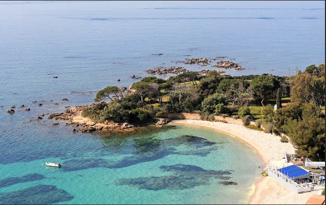 AIACCIU  Baignade encore interdite hier entre l'Ariadne et Marinella