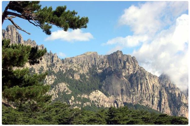 Pétitions et actions contre le projet d’antennes 4G sur le plateau du Cuscionu et aux aiguilles de Bavella