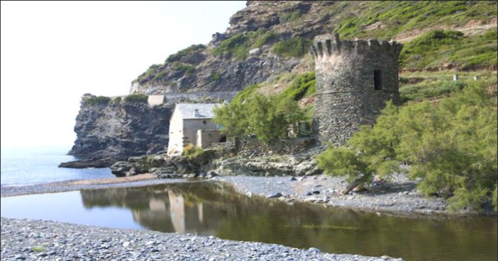 OLMETA DI CAPICORSU La pénurie d'eau consécutive à une fuite