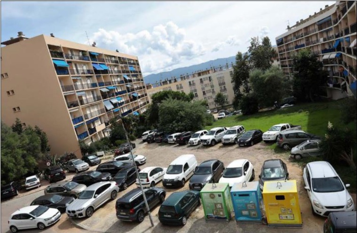  AIACCIU  La gestion difficile des épaves et voitures ventouses