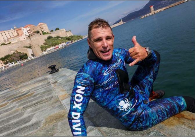 CALVI  Une traversée à la nage pour protéger la Méditerranée