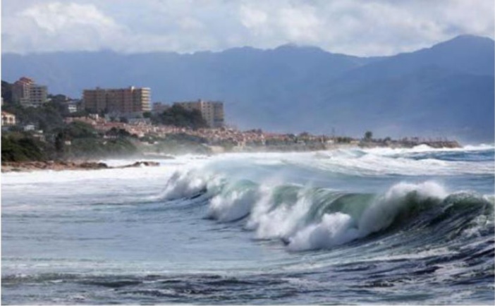 AIACCIU  Coup de tabac sur les plages de la route des Sanguinaires