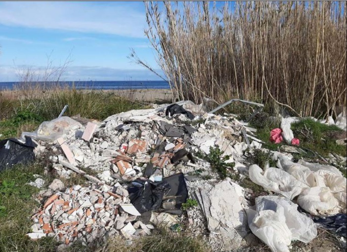 BASTIA  À l'Arinella, une plage et une décharge plus si sauvages