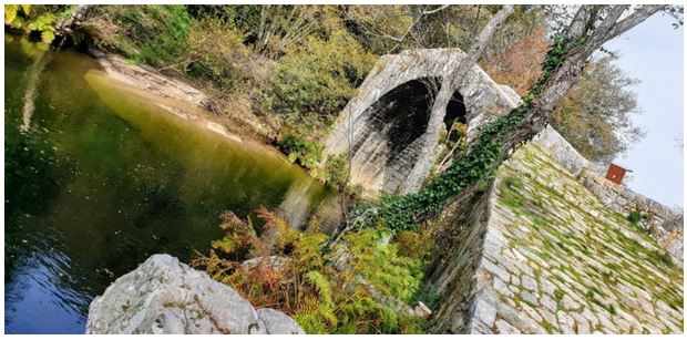 Le pont de la Trinité à Olivese 