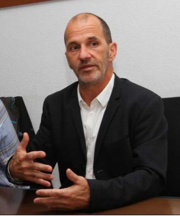 " Bisognu di sforzi pà un mondu duve si rispirarà sempre "