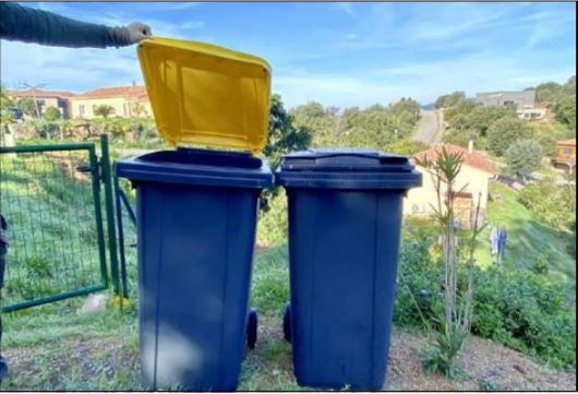SARTENAIS-VALINCO-TARAVO   Collecte en porte-à-porte, l'expérimentation a débuté