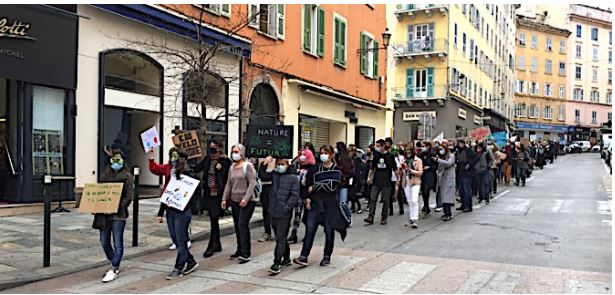 Plus de 200 personnes ont marché pour le climat à Bastia