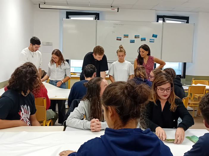 Étudiants du Master GILVHA lors de l’atelier animé à Corti Étudiants du Master GILVHA lors de l’atelier animé à Corti