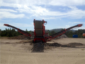 Préparation à la réutilisation (tri concassage, scalpage et criblage). Concasseur, scalpeur, cribleur Préparation à la réutilisation (tri concassage, scalpage et criblage). Concasseur, scalpeur, cribleur