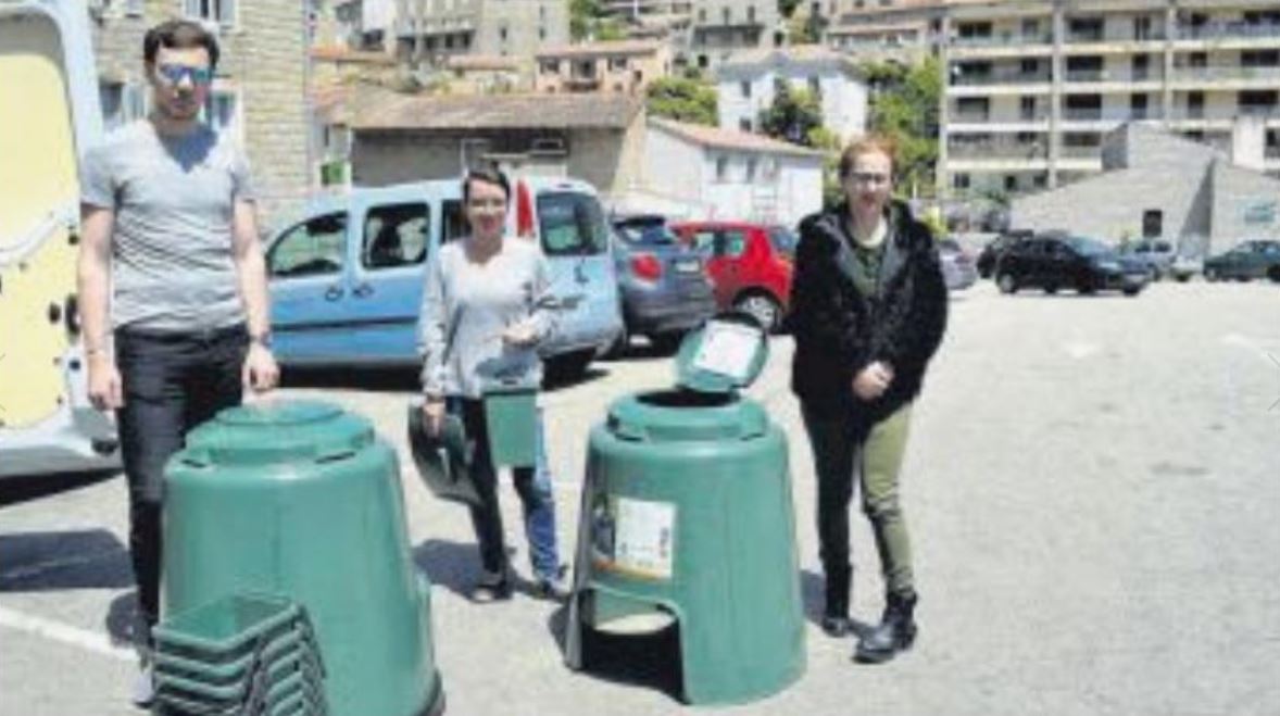 L'opération distribution gratuite de composteurs se poursuit