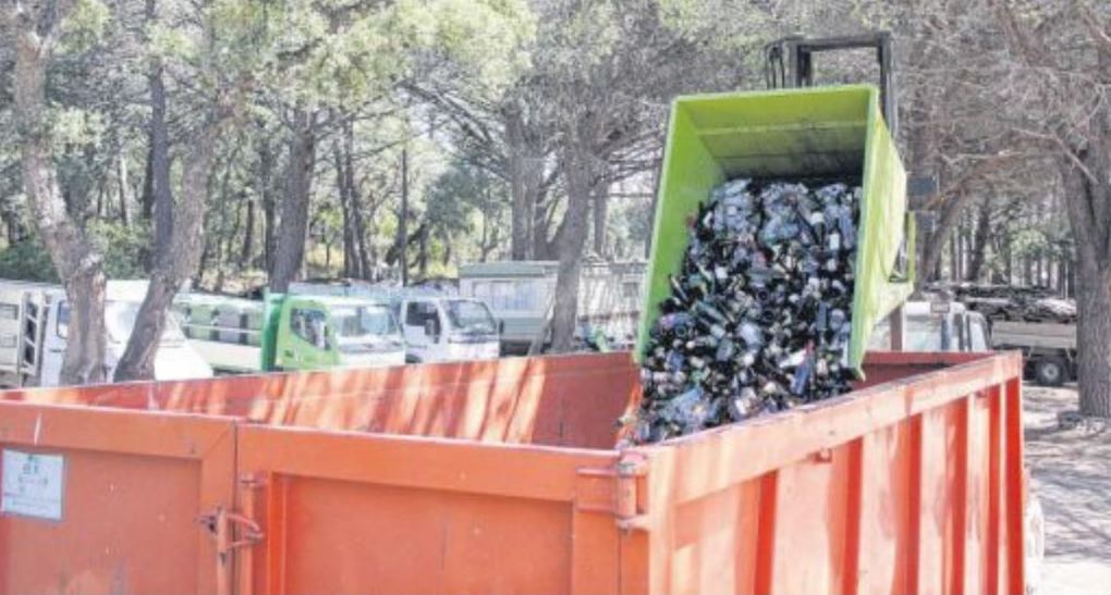 Defi collecte 700 tonnes de verre dans le Sud Corse
