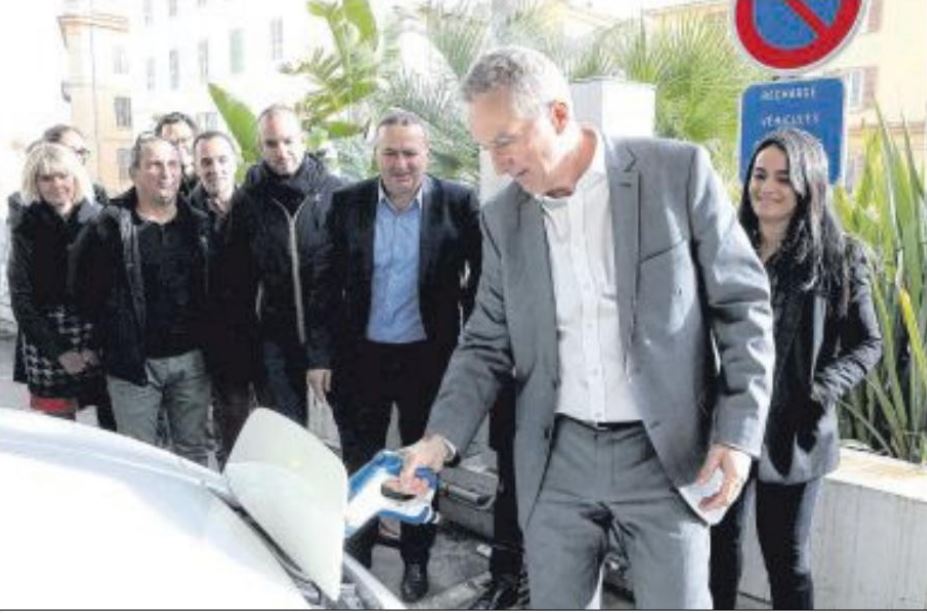 Des bornes de rechargement qui redistribuent du courant 