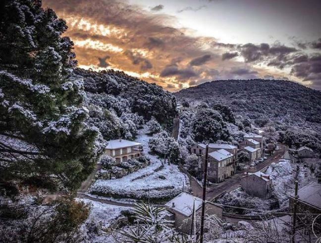 LIVIA  L'Alta Rocca sous la neige