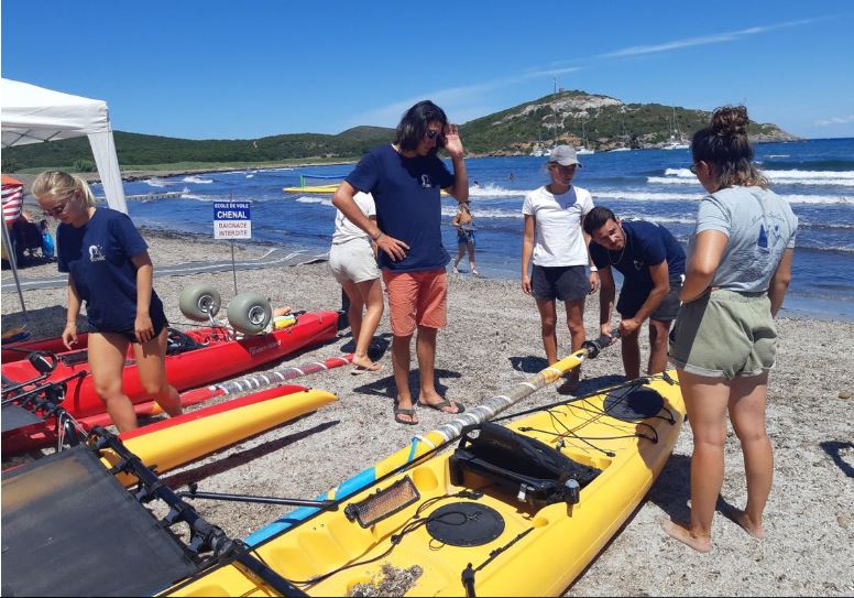 En Corse, des volontaires toujours aussi effarés par les déchets plastiques en mer 