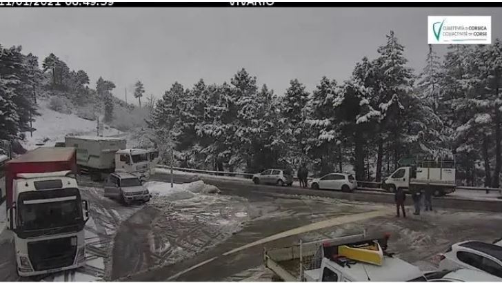 De nouvelles chutes de neige en Corse ce lundi, prudence sur les routes !
