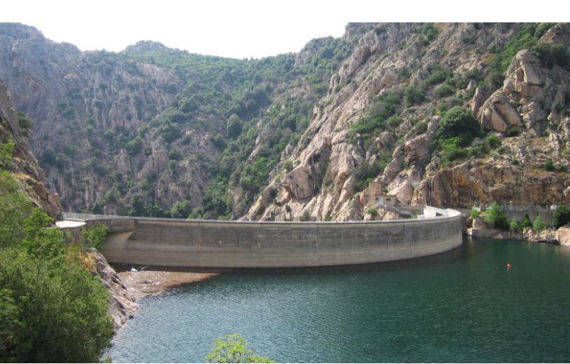Le barrage de Tolla est passé en état de crue : il est recommandé de ne pas se promener aux abords du Prunelli