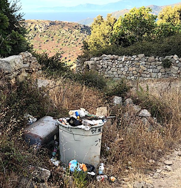 Occi : les détritus débordent