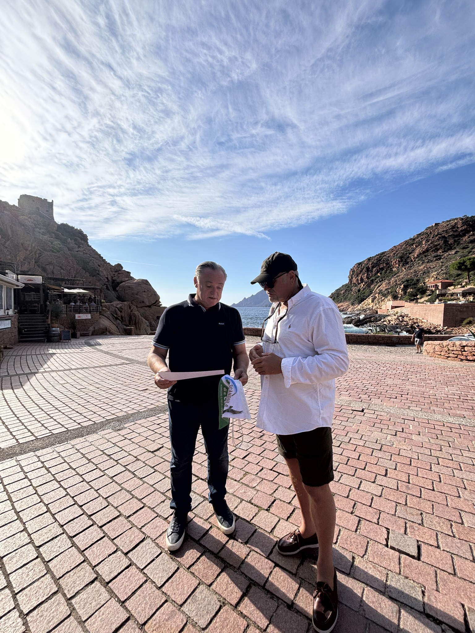 Réserve Naturelle du Golfu di Portu : L'OEC et les bateliers posent un premier jalon avec la remise des fanions d'identification