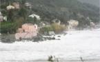Vigilance Jaune vagues submersion, vents violents et orages à partir de 18h00 et la nuit prochaine en Corse