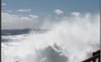 VAGUES, VENT, PLUIE SUR LA CORSE  La tempête Bella sonne l'alerte 