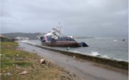 Un barrage flottant suite au naufrage du remorqueur des Phares et Balises Sanguinaires II à Aiacciu