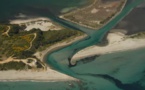 Mare latinu : L'érosion du littoral des mouvements pouvant atteindre de 20 cm à 1 mètre par an.