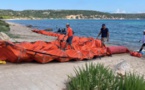 Pollution aux hydrocarbures en Corse : plusieurs plages restent fermées