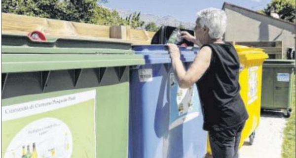 Dès l'installation des bornes les habitants débutent le tri 