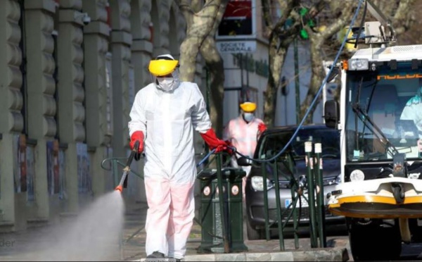 Acte 1 de la désinfection ciblée pour lutter contre l'épidémie