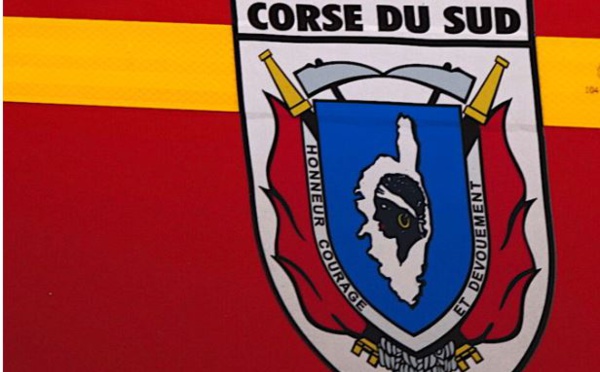 Peri : une voiture en feu provoque un incendie de maquis 
