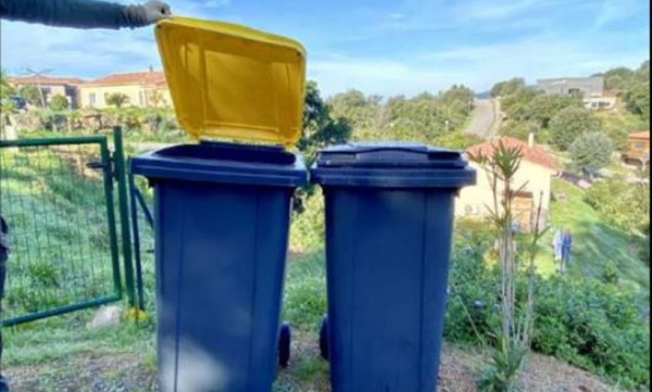 SARTENAIS-VALINCO-TARAVO   Collecte en porte-à-porte, l'expérimentation a débuté